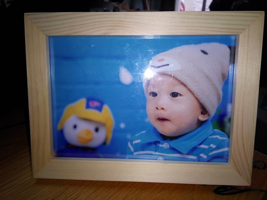 Khung gỗ thông treo tường 13x18