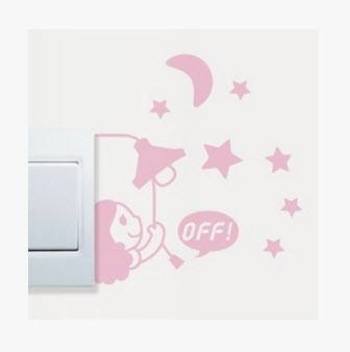 Decal ổ điện bé chơi trăng