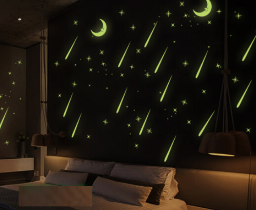 Decal vườn sao băng dạ quang