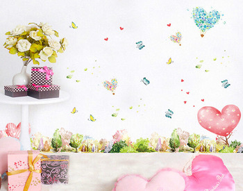 Chân tường trái tim hồng nghệ thuật 