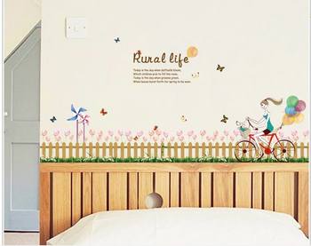 Decal dán tường hàng rào cô bé xe đạp