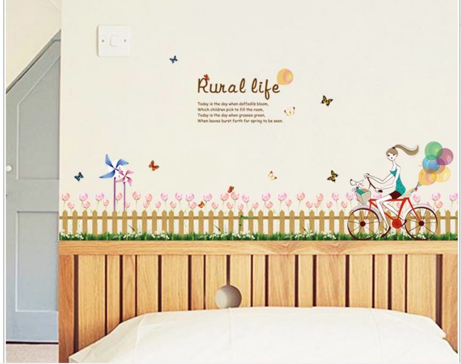 Decal dán tường hàng rào cô bé xe đạp