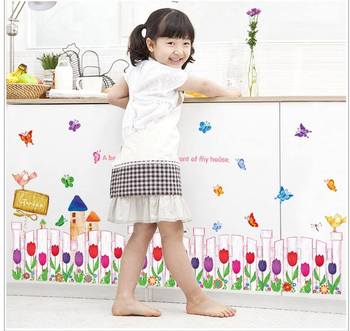 Chân tường hoa tulip to