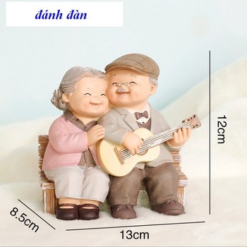 Búp bê ông bà đánh đàn