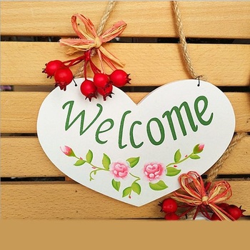 Bảng treo welcome kèm nơ