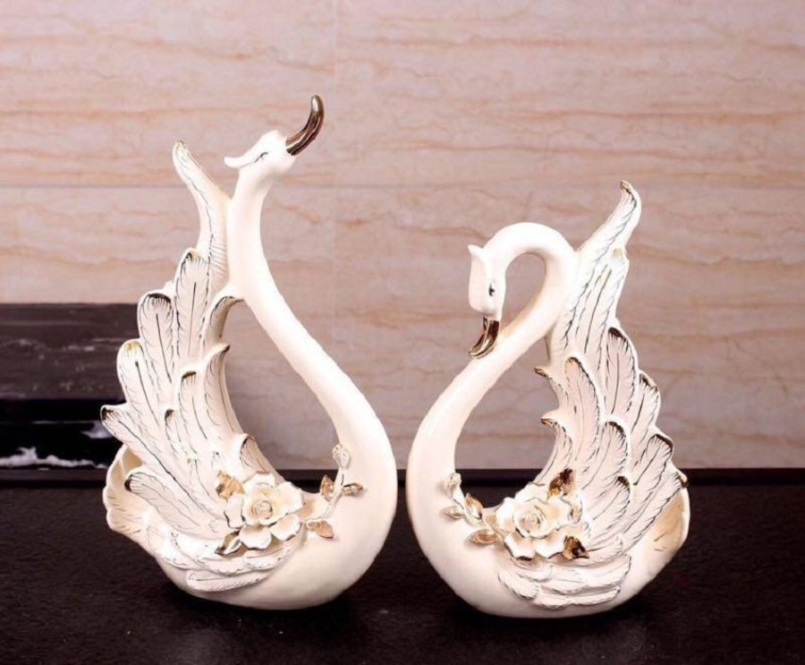 Tượng trang trí Đôi thiên nga và hoa hồng
