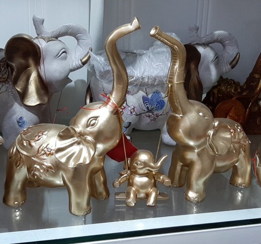 Tượng trang trí gia đình voi cao cấp
