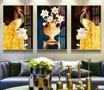 Tranh Treo Tường 3D Công Vàng Và Hoa Loa Kèn