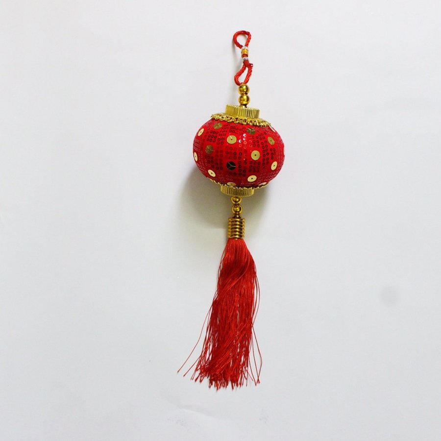Đèn lồng đỏ treo trang trí tết