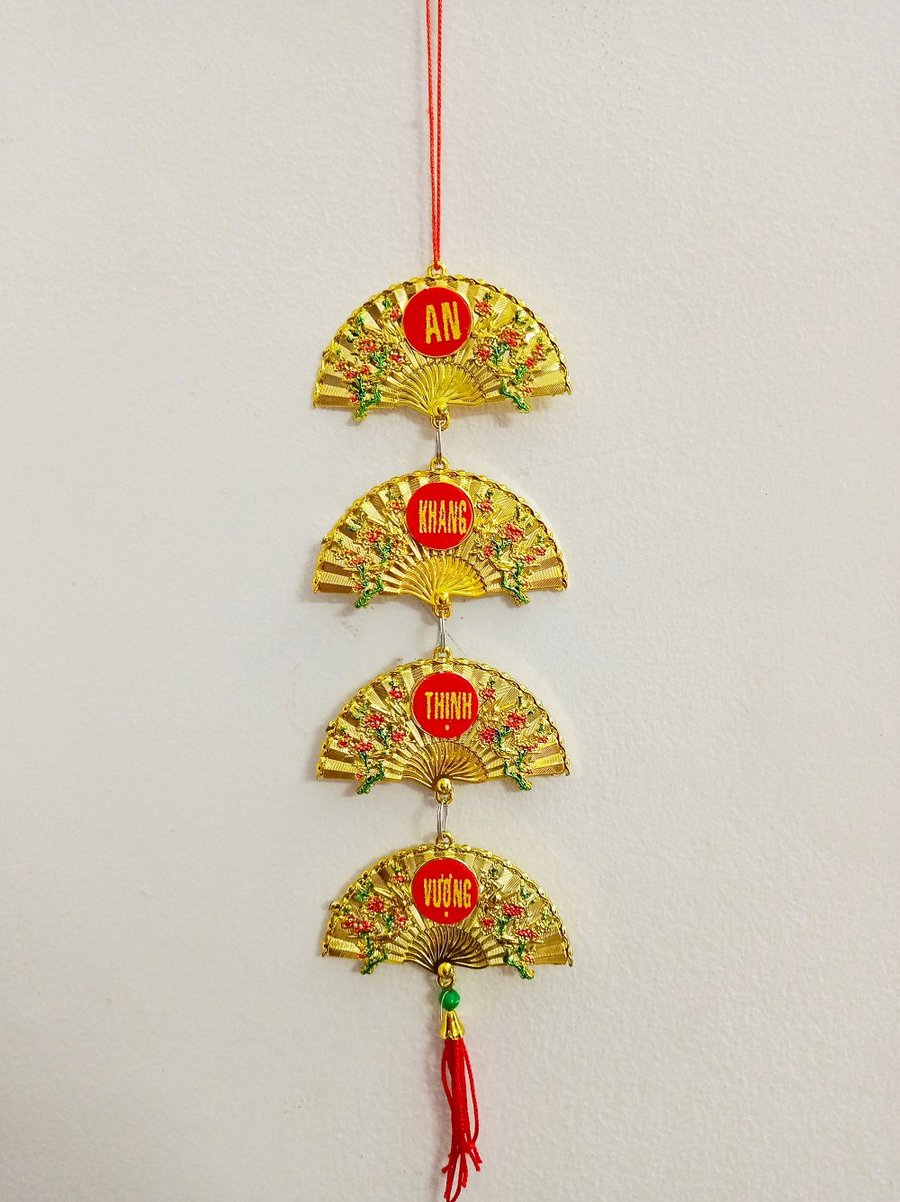 Lộc treo quạt vàng Mã đáo thành công