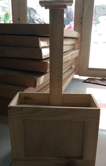 Hộp gỗ cắm hoa sáp 2 tầng