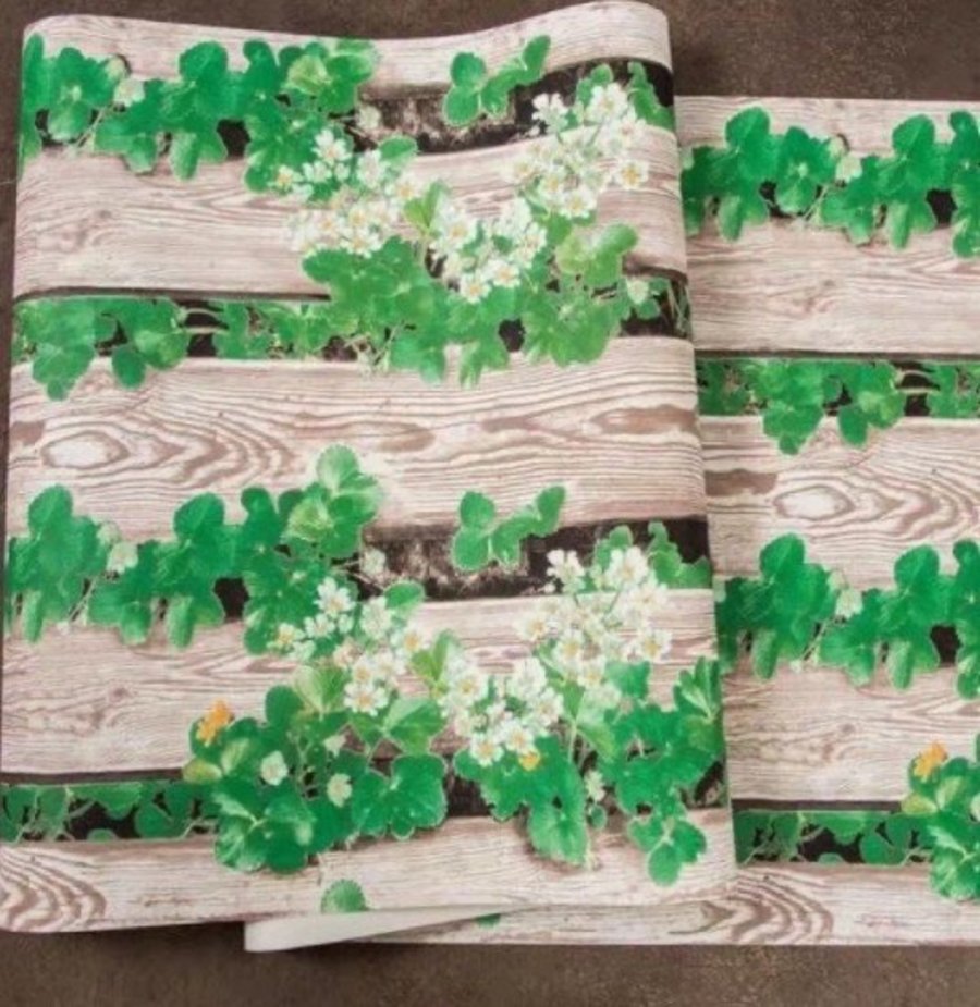 Giấy dán tường hàng rào lá xanh khổ 0,45x10m