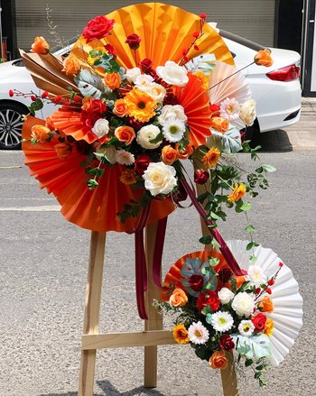 Lẵng hoa khai trương sắc cam