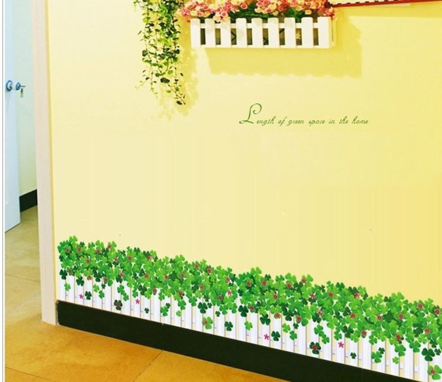 Decal dán chân tường hàng rào trắng