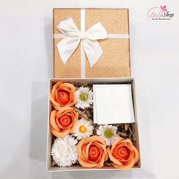 Set Hộp Quà Tặng Trao Lời Yêu Thương Kèm Hoa
