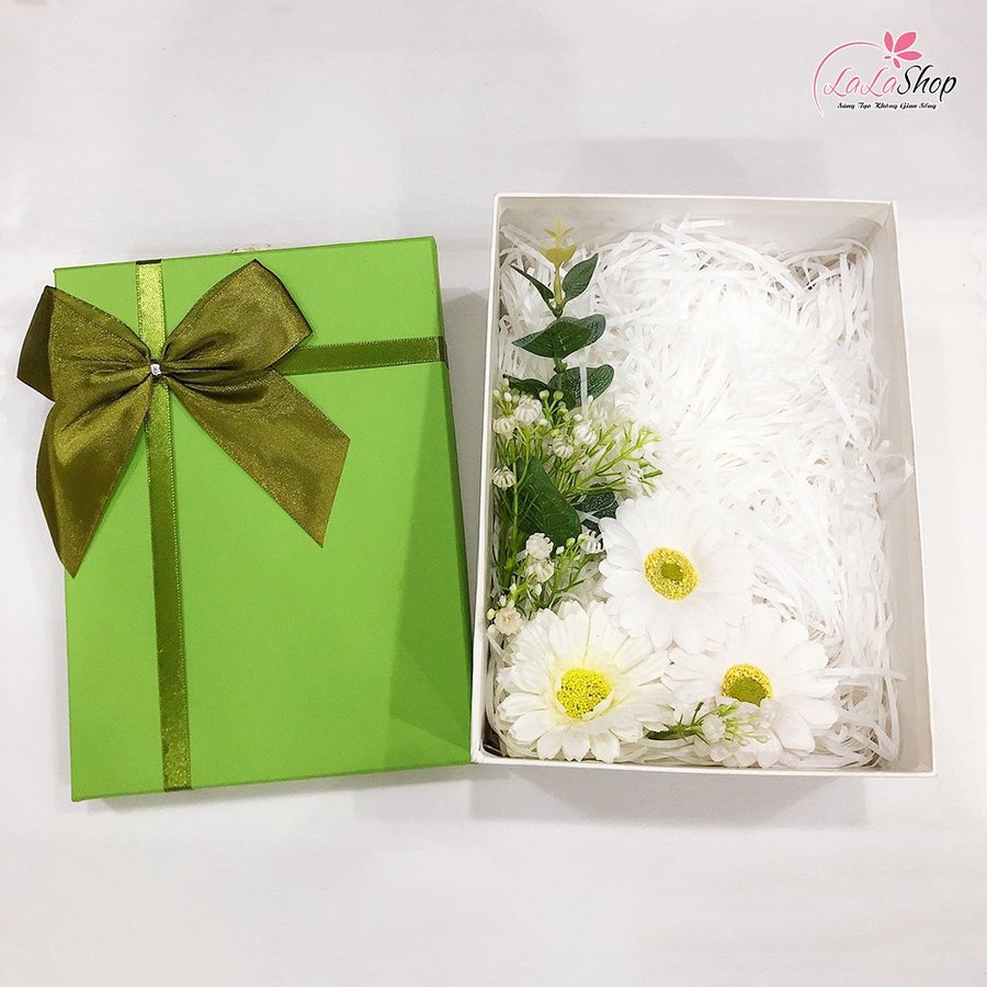 Set Hộp Quà Tặng Kèm Phụ Kiện Thanh Lịch Kèm Thiệp