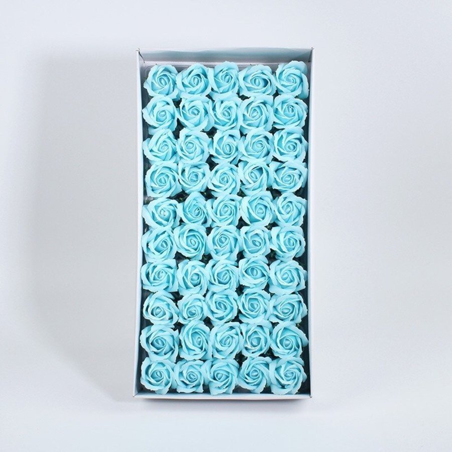 Hộp hoa hồng sáp thơm màu xanh biển 50 bông