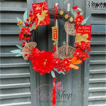 Vòng hoa trang trí tết sắc đỏ phát lộc