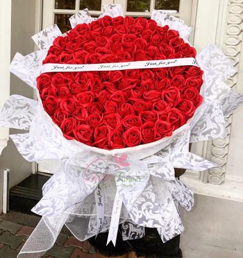 Bó 100 bông hoa hồng sáp giấy lụa cao cấp