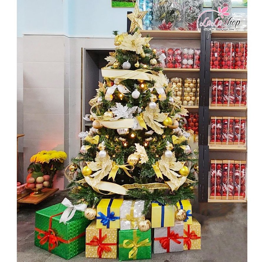 Cây Thông Noel Tone Màu Vàng Trắng 1m8 Full Phụ Kiện Trang Trí
