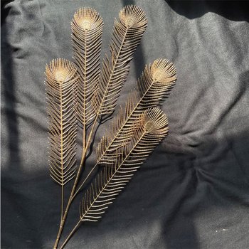 Cành đuôi công vàng kim tài lộc may mắn