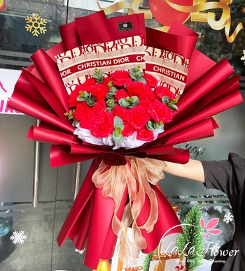 Bó hoa hồng sáp thơm đỏ thắm rực rỡ