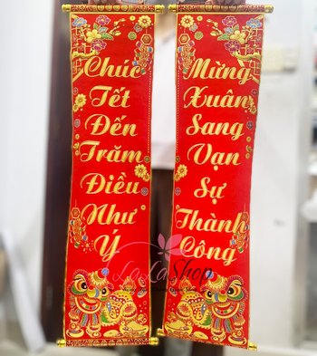 Cặp liễn câu đối đỏ Chúc tết đến trăm điều như ý - Mừng xuân sang vạn sự thành công