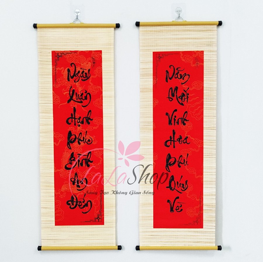 Combo Cặp Liễn Mành Câu Đối Đỏ Ngày Xuân Hạnh Phúc Bình An Đến - Năm Mới Vinh Hoa Phú Quý Về Mẫu 2
