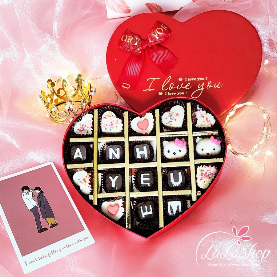 Hộp Socola 18 Viên Quà Tặng Tình Nhân Ngọt Ngào Chữ Anh Yêu Em Mẫu 2