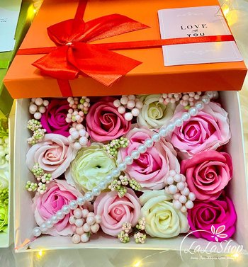 Hộp quà hoa hồng sáp thơm hình chữ nhật