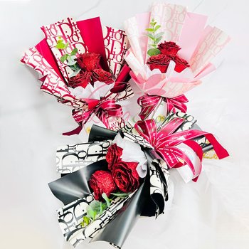 Bó 3 bông hoa hồng kim tuyến tỏa yêu thương