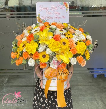 Lẵng Hoa Hướng Dương Sắc Vàng Rực Rỡ