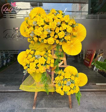 Lẵng hoa sáp mừng khai trương cao 1m5 sắc vàng mẫu 819