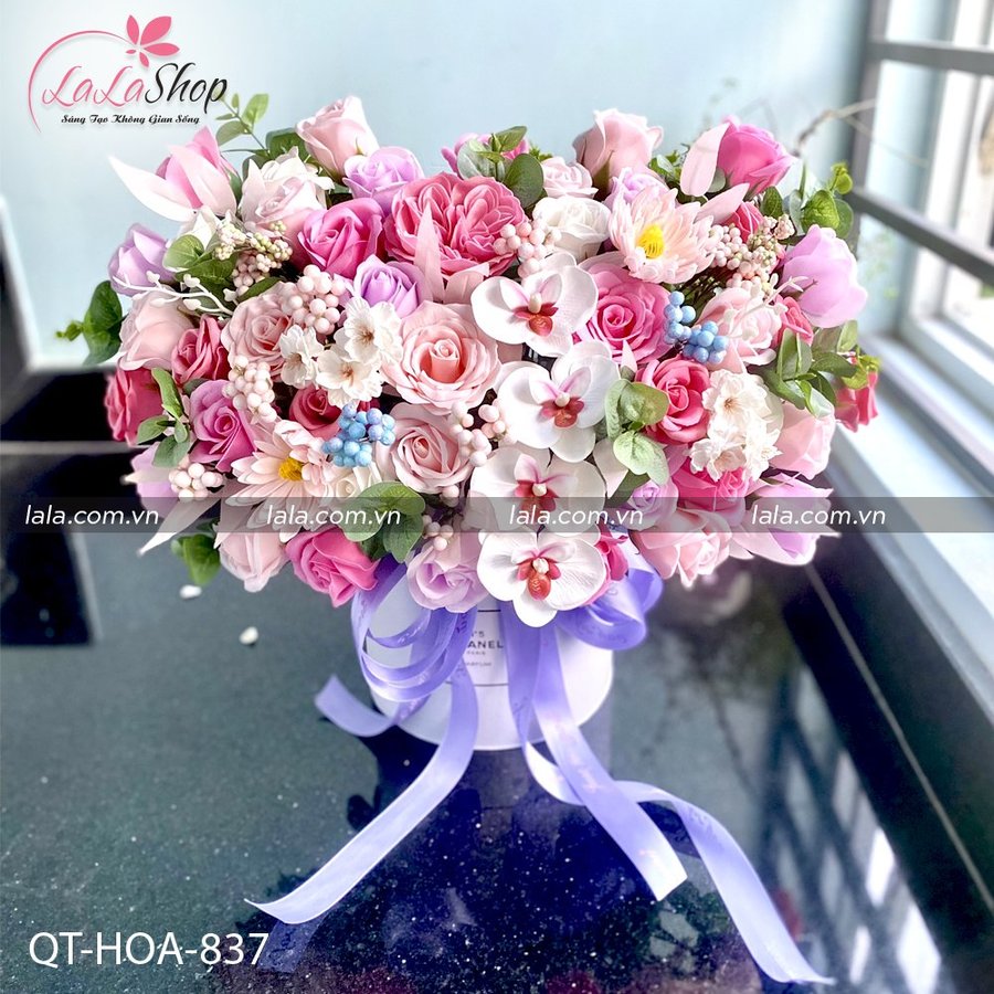 Hộp Hoa Sáp Thơm Cao Cấp Để Bàn