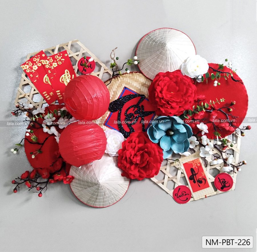Mẹt tre lồng đèn nón lá sắc đỏ đón tài lộc trang trí tết mẫu 226
