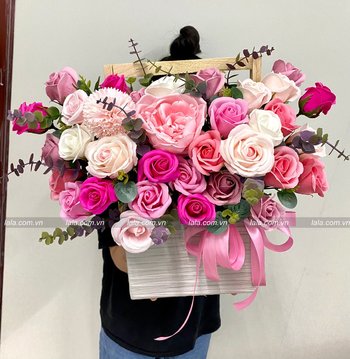 Lẵng Hoa Sáp Thơm Để Bàn Tông Màu Trắng Hồng Hương Thơm ngọt ngào Mẫu 951