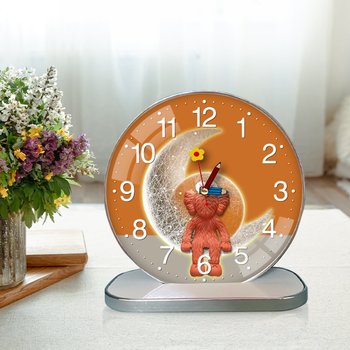 Tranh Đồng Hồ Để Bàn Chú Gấu Kaws Và Mặt Trăng Nghệ Thuật