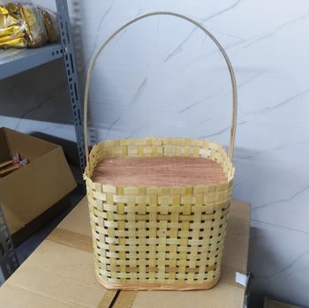 Giỏ cắm hoa (25x25cm không tính tay xách)