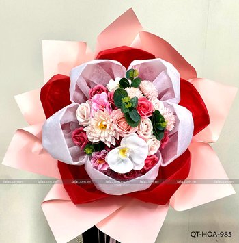 Bó hoa hồng sáp thơm mix nhiều loại hoa rực rỡ sắc màu