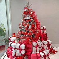 Trang trí cây Thông Noel