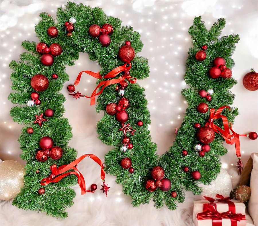 Dây thông Noel trang trí quả châu đỏ và nơ đỏ 2m7