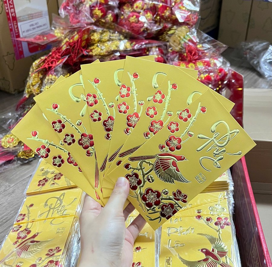 Combo 6 Bao Lì Xì In Nổi 3D Màu Vàng Hoa Mai Và Chim Én Đón Tết Sum Vầy