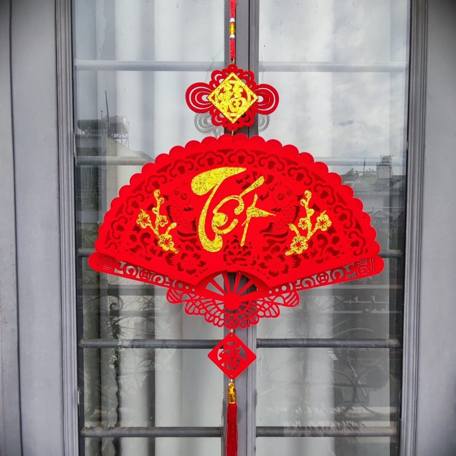 Liễn quạt nhung đỏ chữ Tết vàng treo cửa trang trí tết tài lộc