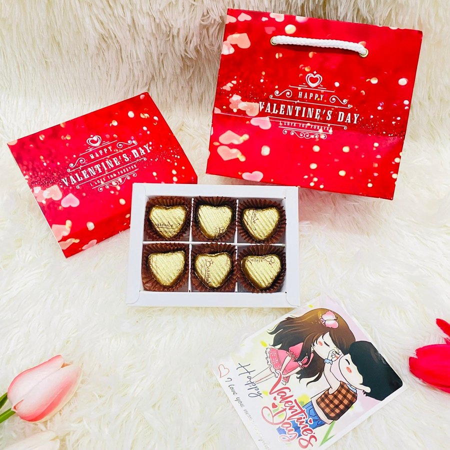 Hộp 6 viên Socola trái tim vàng quà tặng Valentine ấm áp