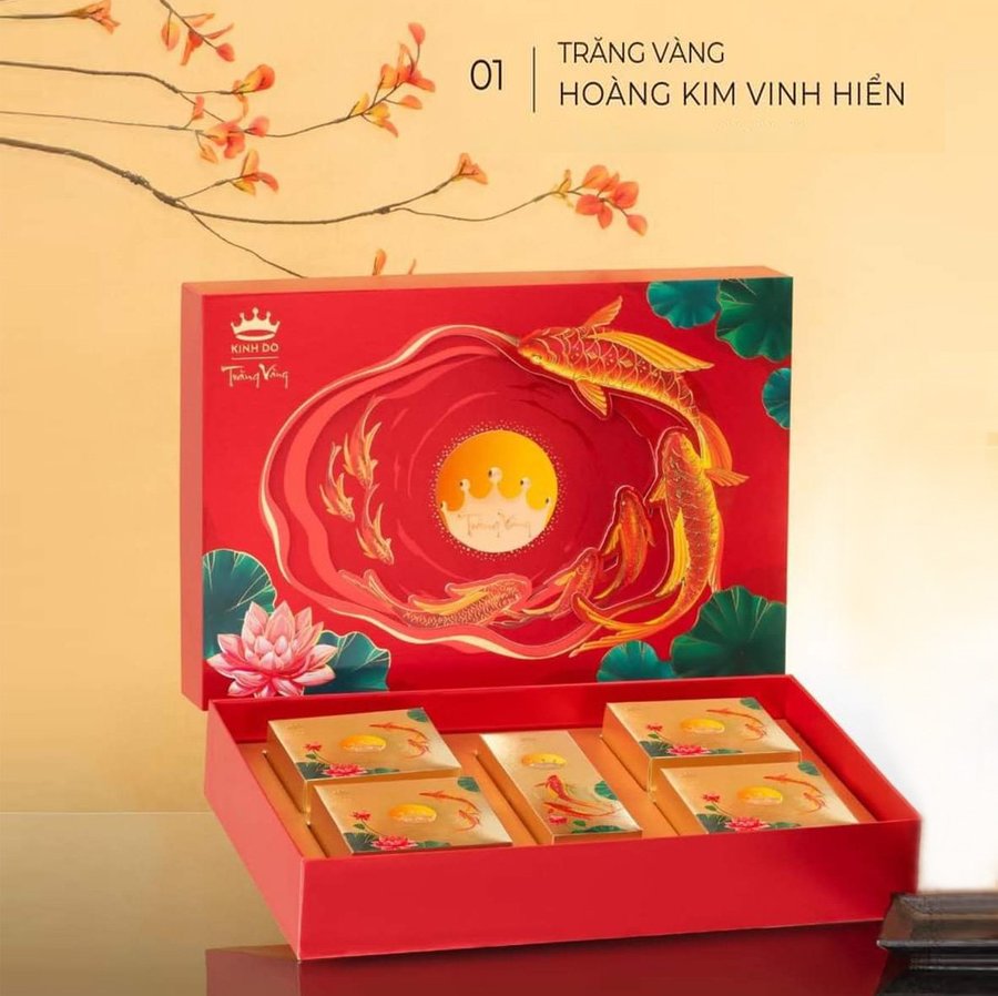Bánh Trung Thu Kinh Đô Trăng Vàng Hoàng Kim Vinh Hiển Đỏ Thượng Hạng - Hộp 4 Bánh 160g (HKD)