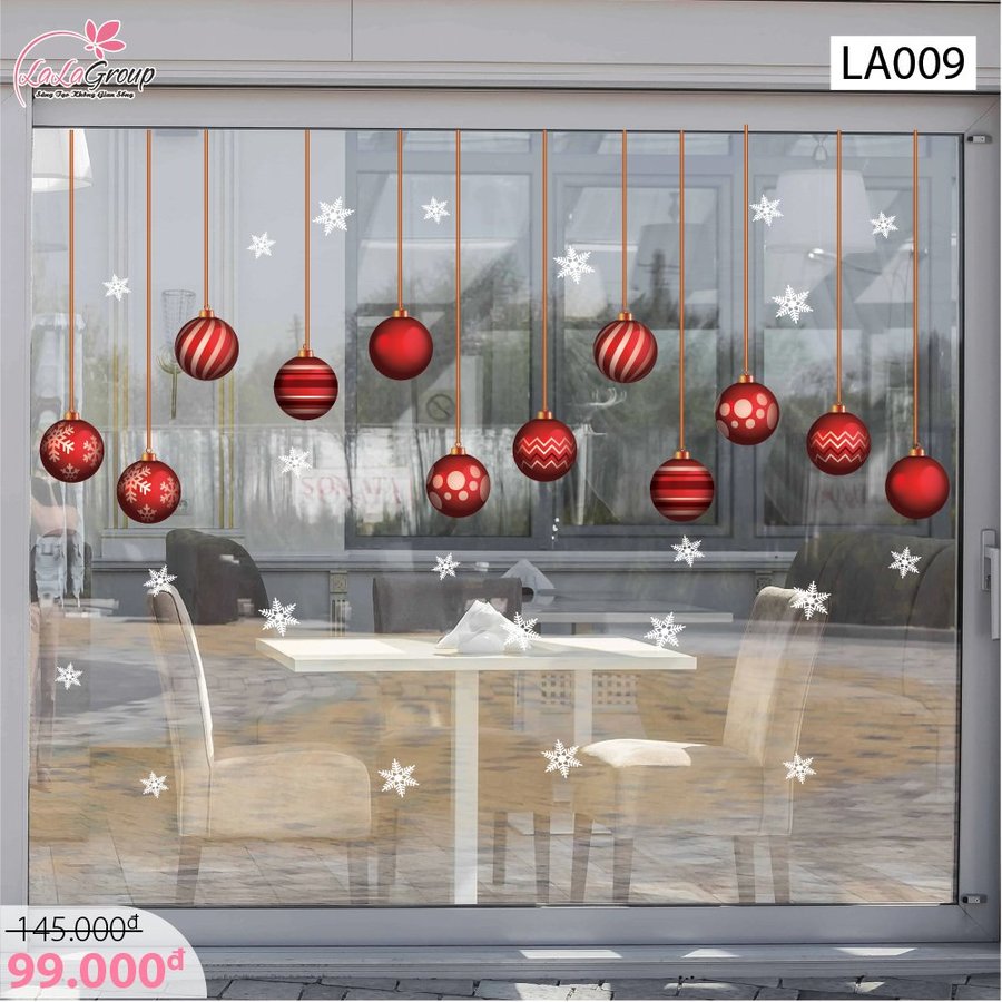 Decal dán tường dây treo quả cầu Noel đỏ 2
