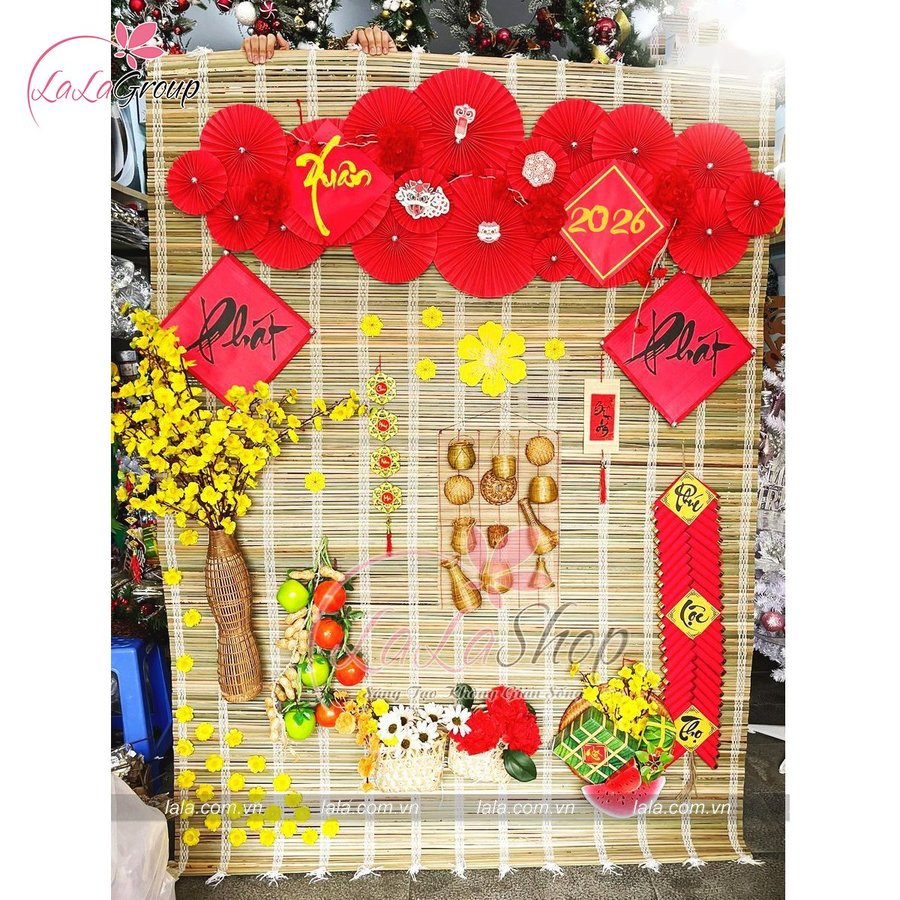 Tiểu cảnh mành tre xuân 2026 phát tài