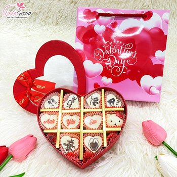 Hộp Socola 10 viên hình mèo chữ anh yêu em quà tặng Valentine ấm áp