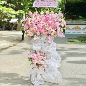 Kệ Hoa 2 Tầng Mừng Khai Trương Hồng Phát Tone Hồng Sang Trọng