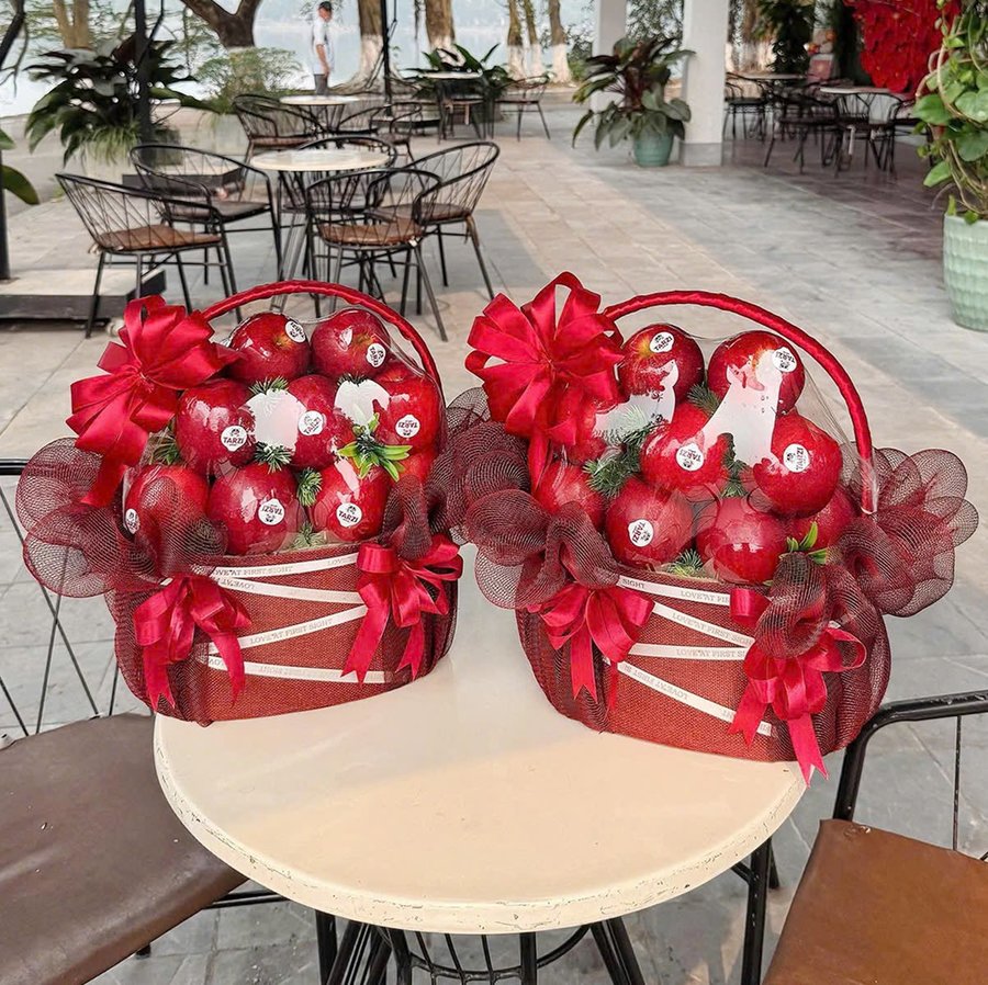 Giỏ Trái Cây Táo Envy New Zealand Quà Tặng Ngọt Ngào Tinh Tế